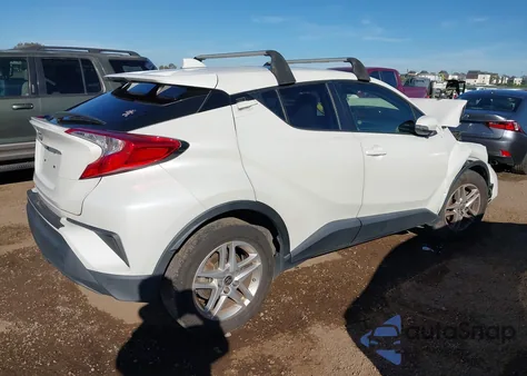 2021 Toyota C-Hr Le z USA, uszkodzony, nr VIN JTNKHMBX7M1121302